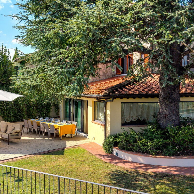 Villa Elsa di Bibbiano Pool, Sauna and View
