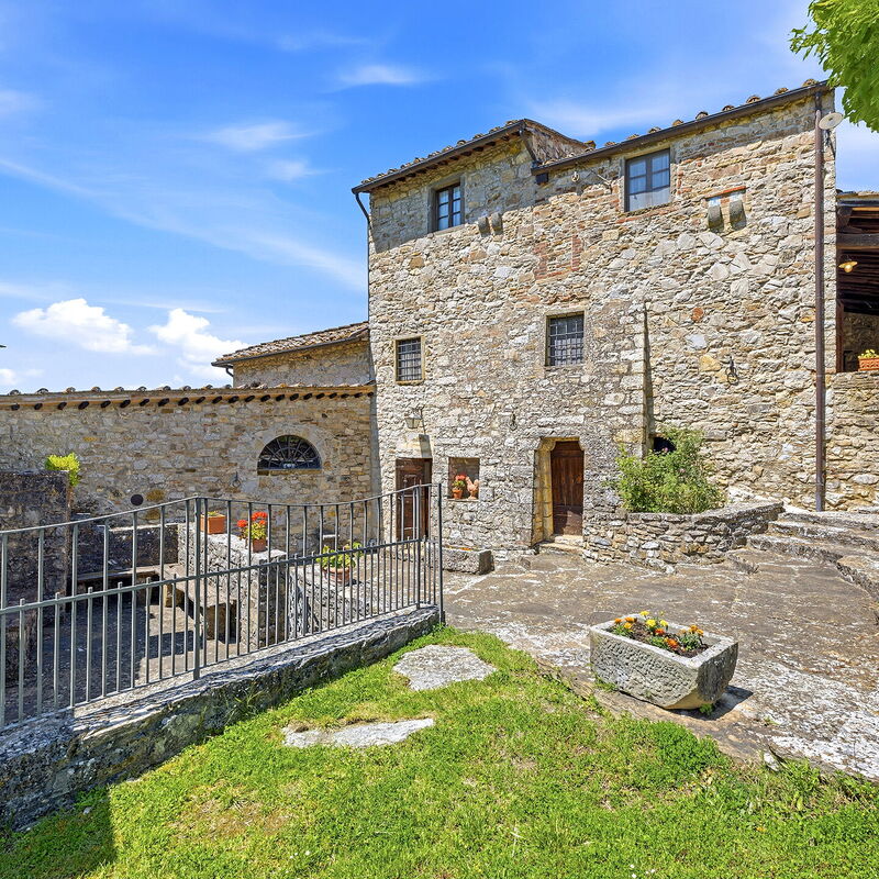 La Dimora del Chianti Dimora: Stunning Tuscan Stone Villa Surrounded by Vineyards in the Heart of Chianti