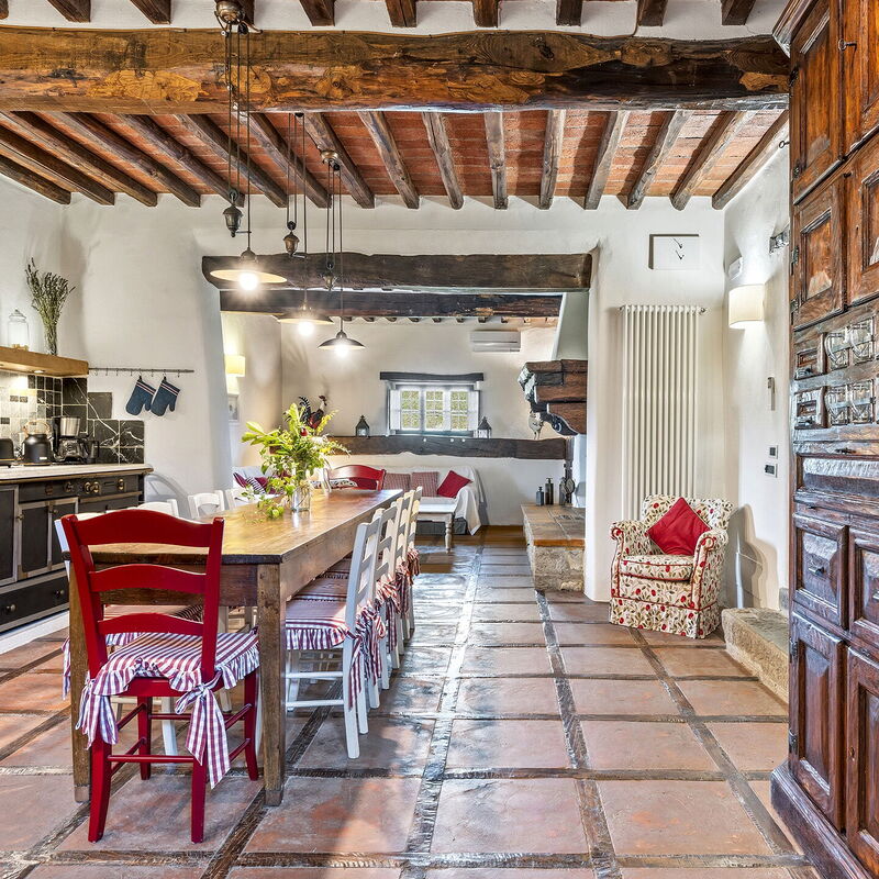 La Dimora del Chianti Dimora: Stunning Tuscan Stone Villa Surrounded by Vineyards in the Heart of Chianti