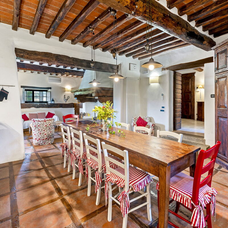 La Dimora del Chianti Dimora: Stunning Tuscan Stone Villa Surrounded by Vineyards in the Heart of Chianti