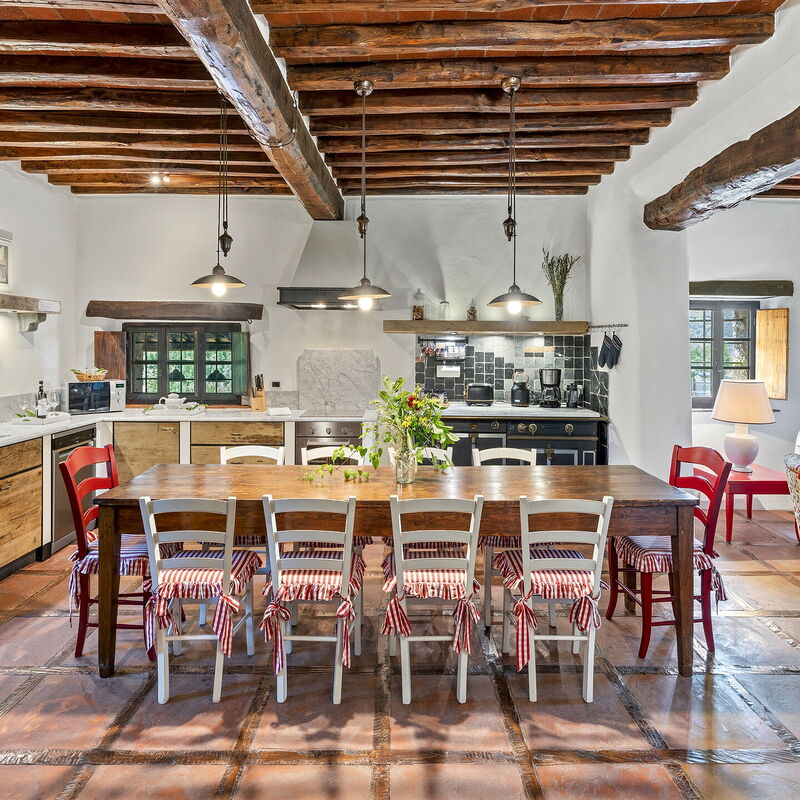 La Dimora del Chianti Dimora: Stunning Tuscan Stone Villa Surrounded by Vineyards in the Heart of Chianti