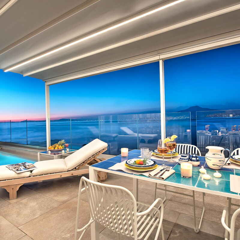 Sea Front with Panoramic View on the Napoli Gulf: Stunning Sunset on the Vesuvio