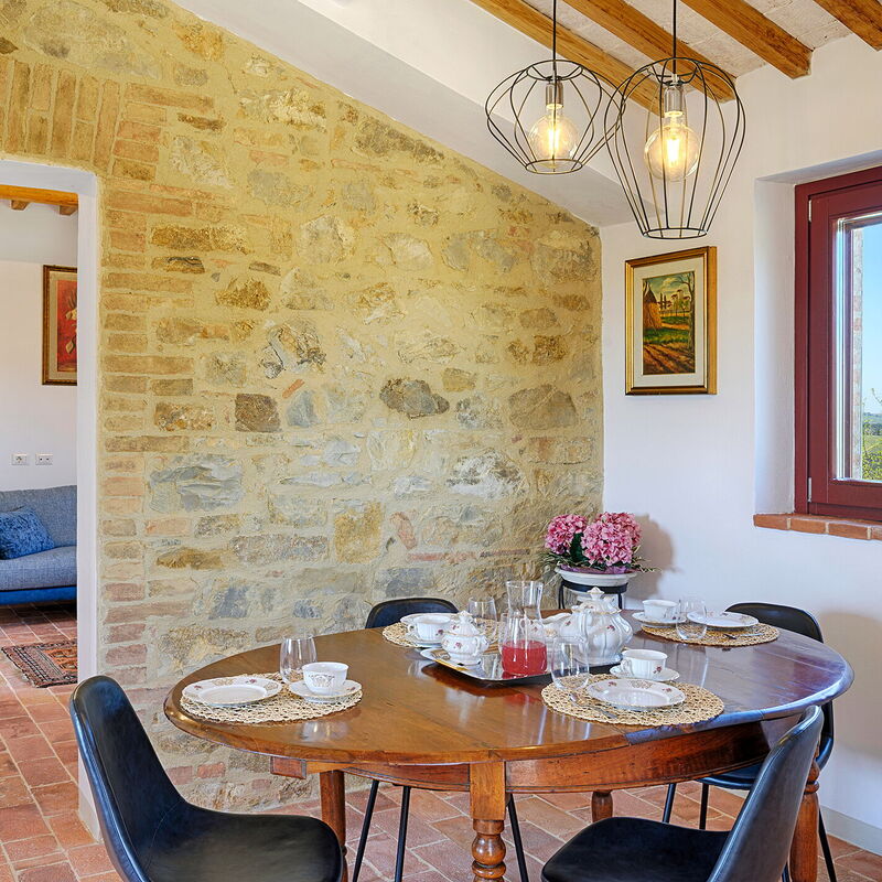 Marielena Authentic Chianti Retreat: Panoramic Views & Private Hot Tub for a Chianti Lifestyle Experience with Private Wine Tasting