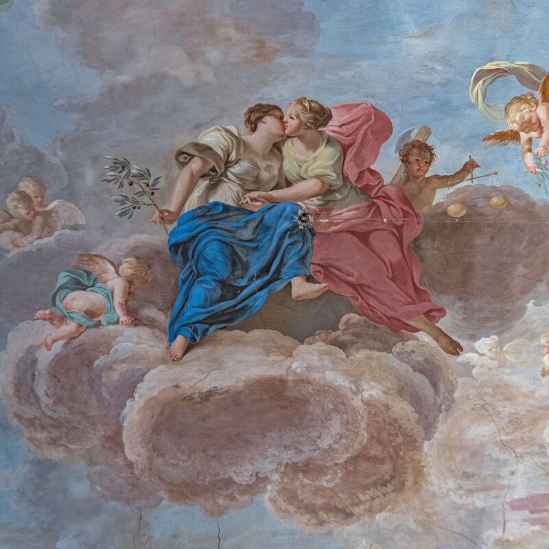 Elegant Suite: Florence Apartment with View on Medici Chapels