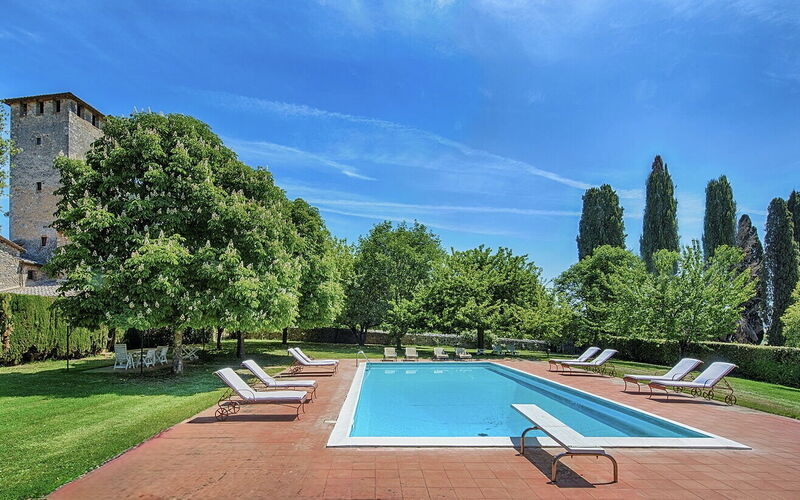 Medieval Castle Living: Vineyards, Swimming Pool & Rustic Tuscan Charm