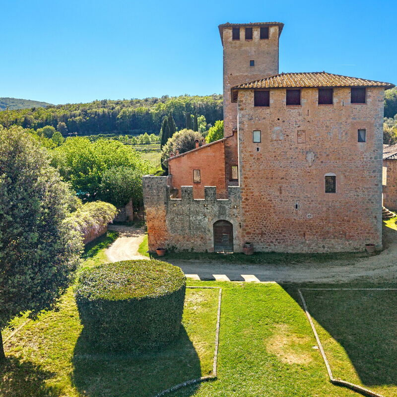 Medieval Castle Living: Vineyards, Swimming Pool & Rustic Tuscan Charm