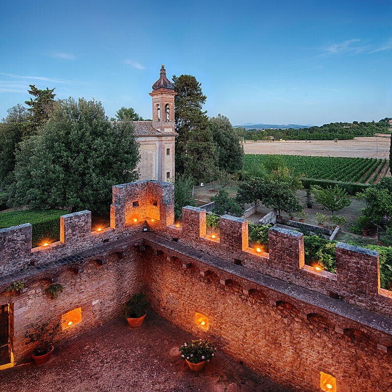 Medieval Castle Living: Vineyards, Swimming Pool & Rustic Tuscan Charm