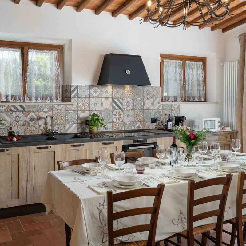 Capanna Di Elfo: Autunno, Cucina, Estate, Primavera, Sala da pranzo