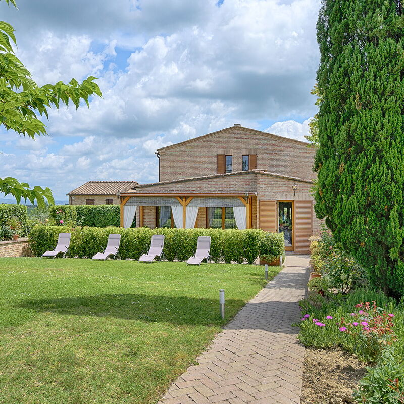 Capanna Di Elfo: all'aperto, Autunno, Entrata Principale, Estate, Giardino, Primavera, Vista Panoramica