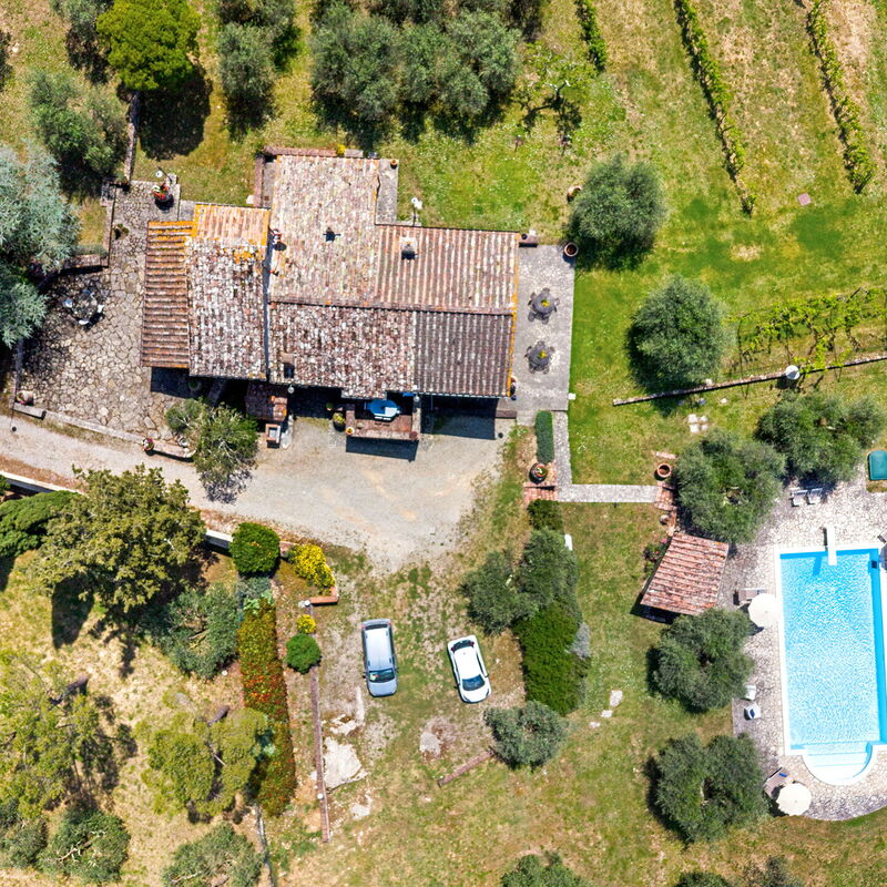 San Sano Retreat, Chianti Vineyard Views & Diving