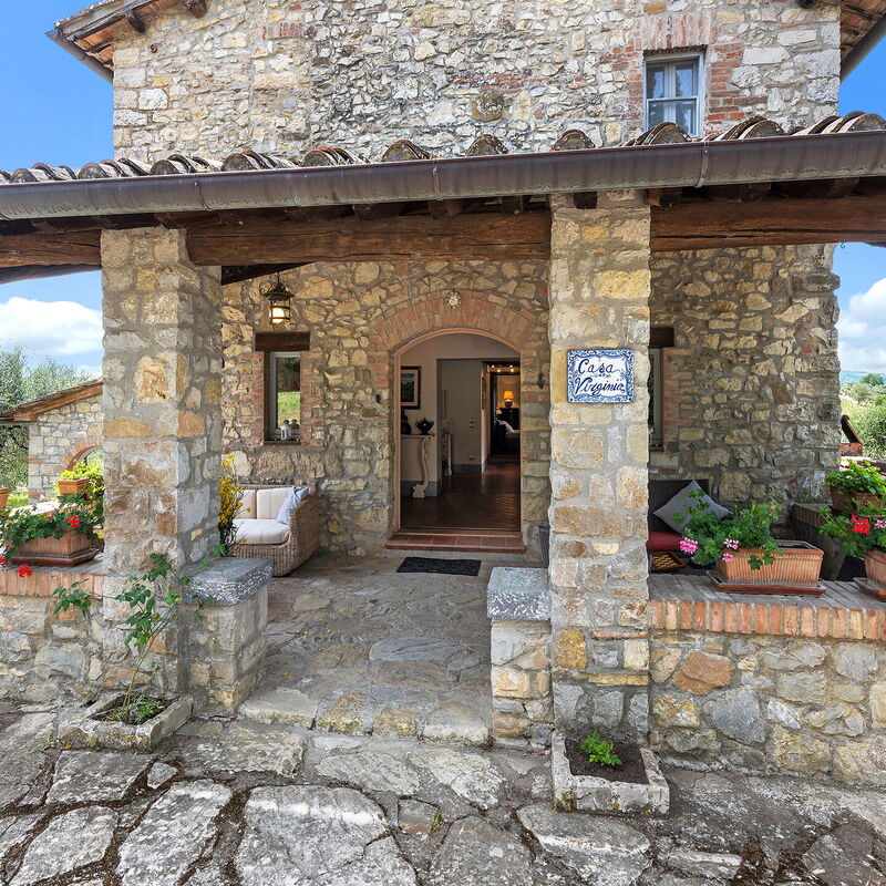 San Sano Retreat, Chianti Vineyard Views & Diving