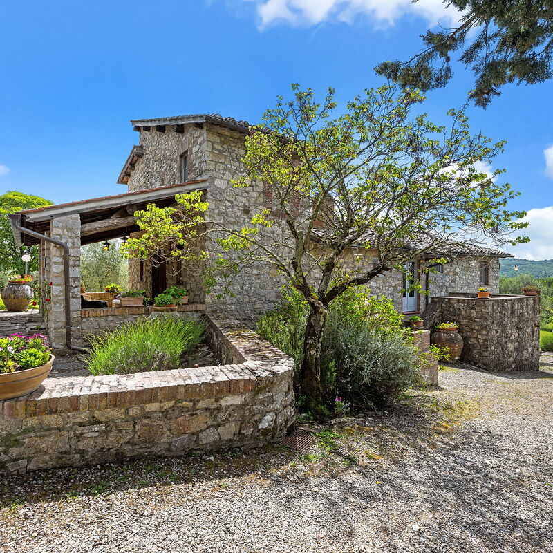 San Sano Retreat, Chianti Vineyard Views & Diving