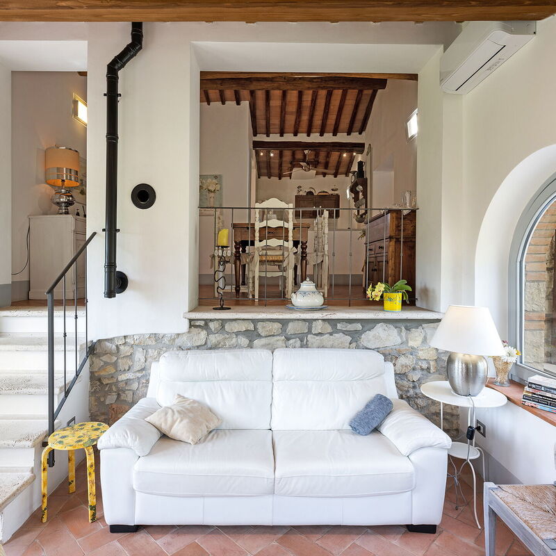 San Sano Retreat, Chianti Vineyard Views & Diving