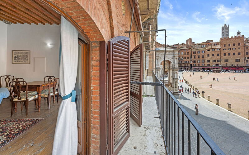 La Piazza Grand Vista Suite