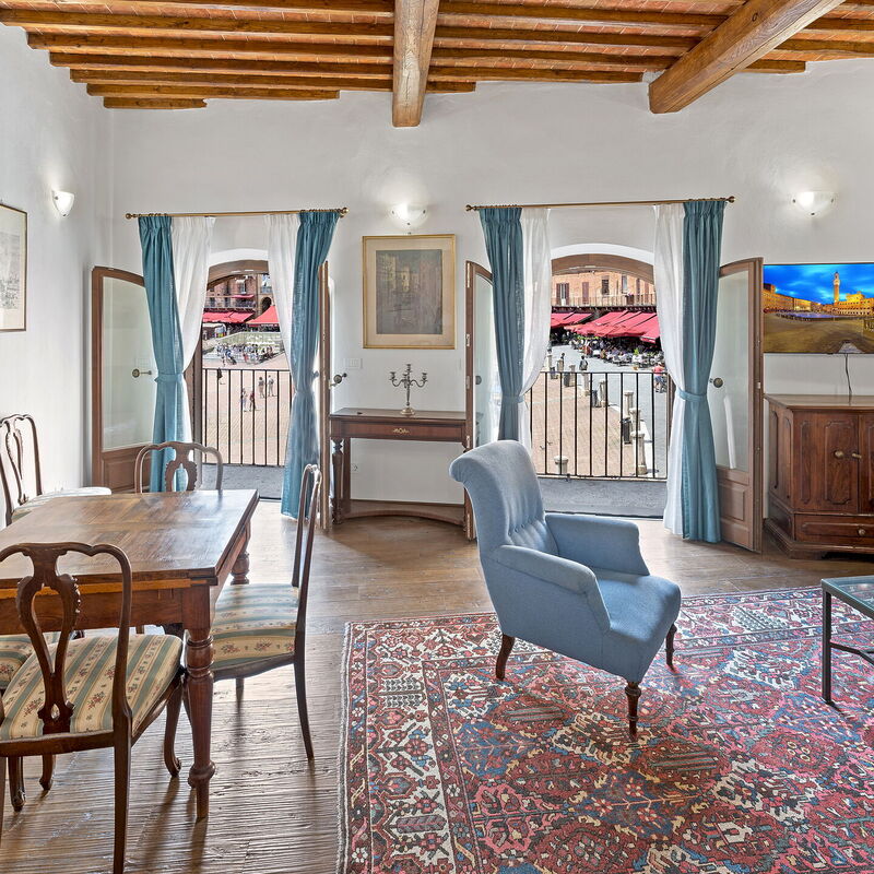La Piazza Grand Vista Suite