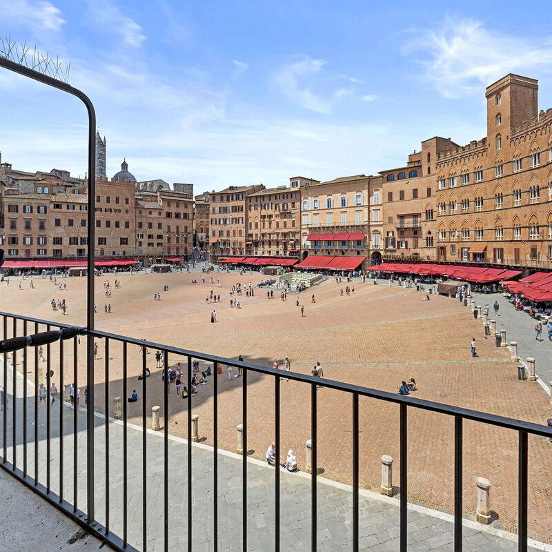 La Piazza Grand Terrace Villa