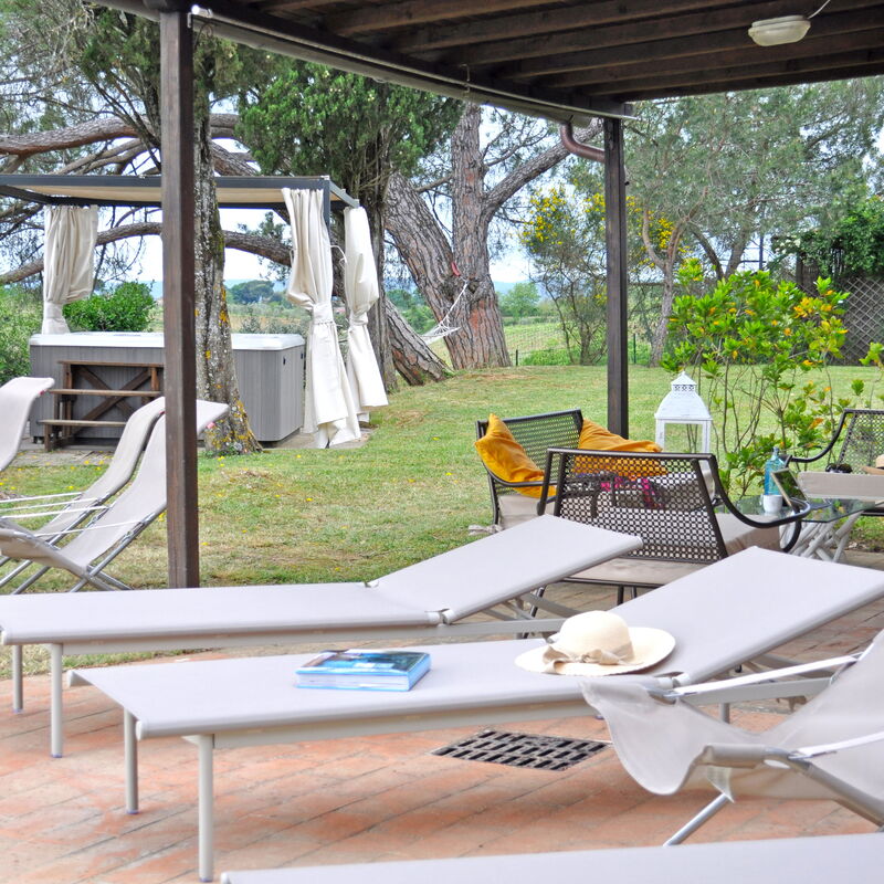 Capanna Al Lago: Autunno, Estate, Esterni, Inverno, Primavera