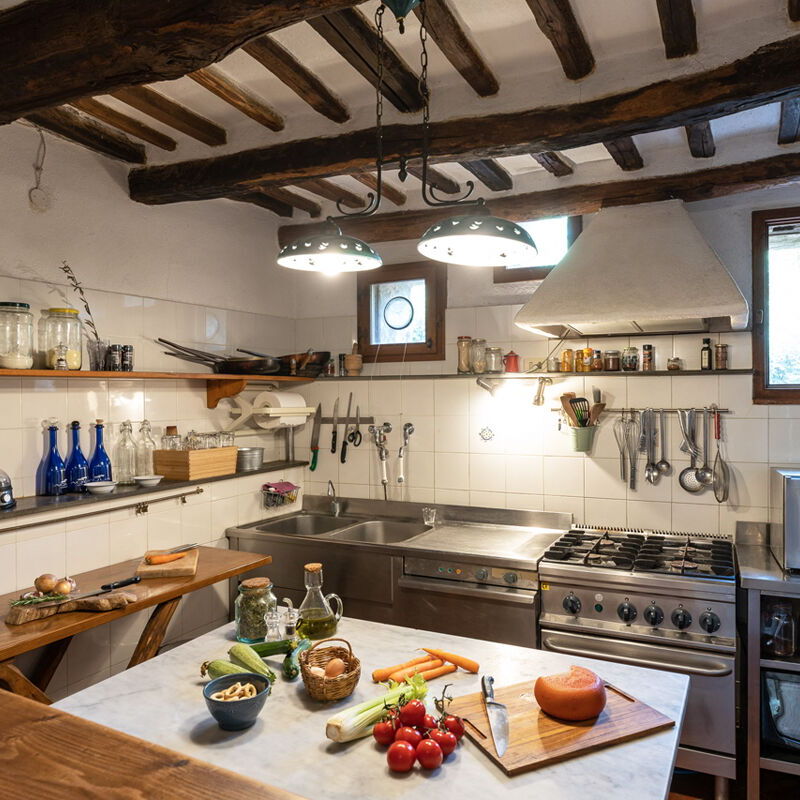 Podere Lorena, Charming Tuscan Farmhouse